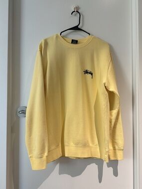 Stussy Men's Pale Yellow Crewneck Sweatshirt